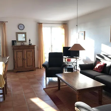 33 Am Reriker Yachthafen Mit Salzhaffblick Rerik